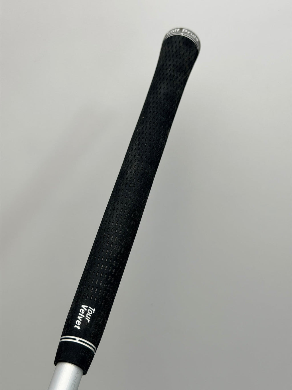 Graphite Design Tour AD IZ-7 Stiff 42.25" Callaway Quantum Shaft Golf Pride Tour Velvet (Used)