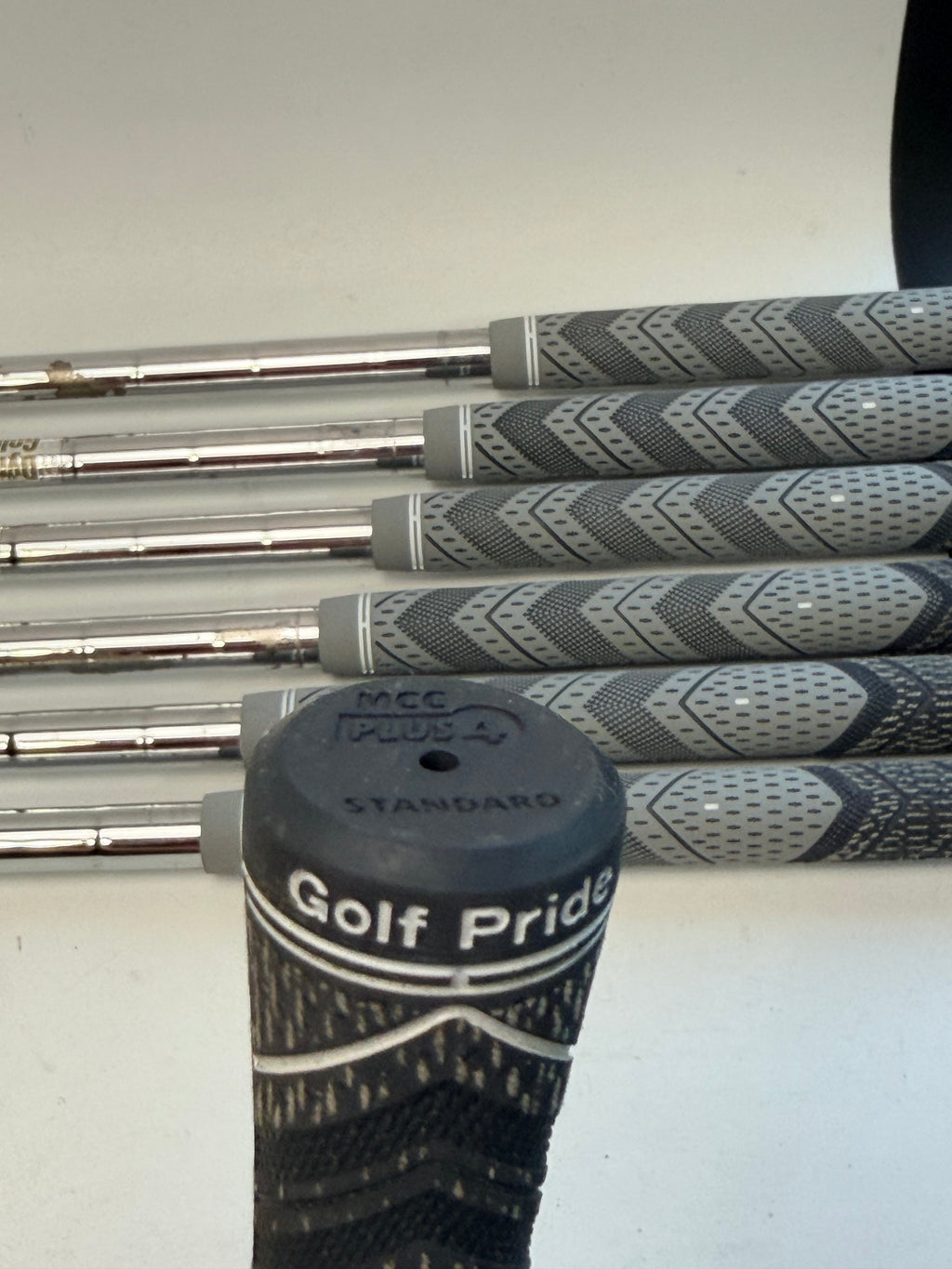 TaylorMade P790 Iron Set 4-PW Dynamic Gold S300 Stiff Flex (Used)