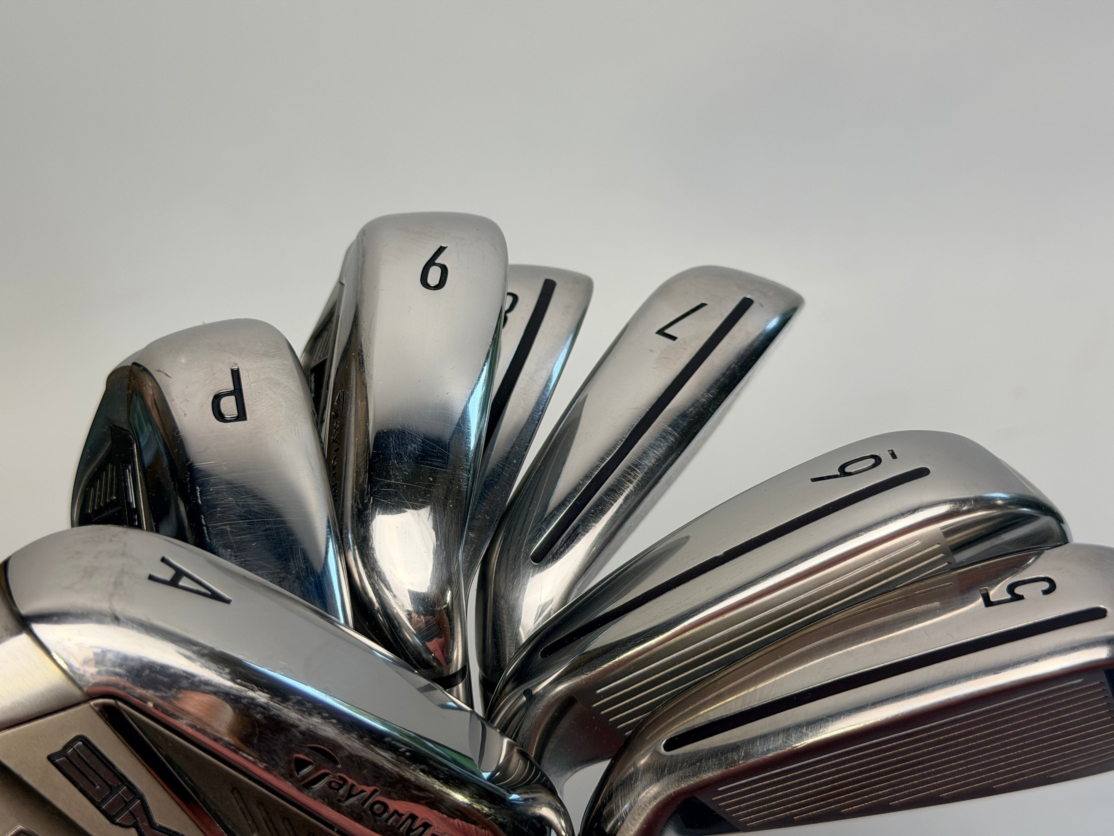 TaylorMade SIM2 Max Iron Set 5-AW Ventus Blue 6 Regular Flex (Used)