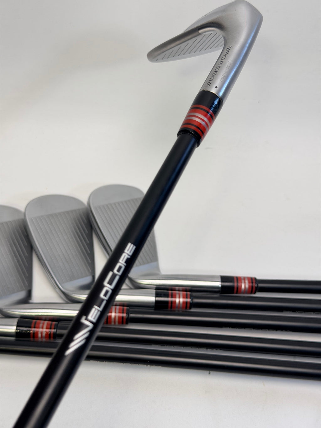 TaylorMade P770 Iron Set 5-PW RH Fujikura AXIOM 105 X VeloCore Graphite