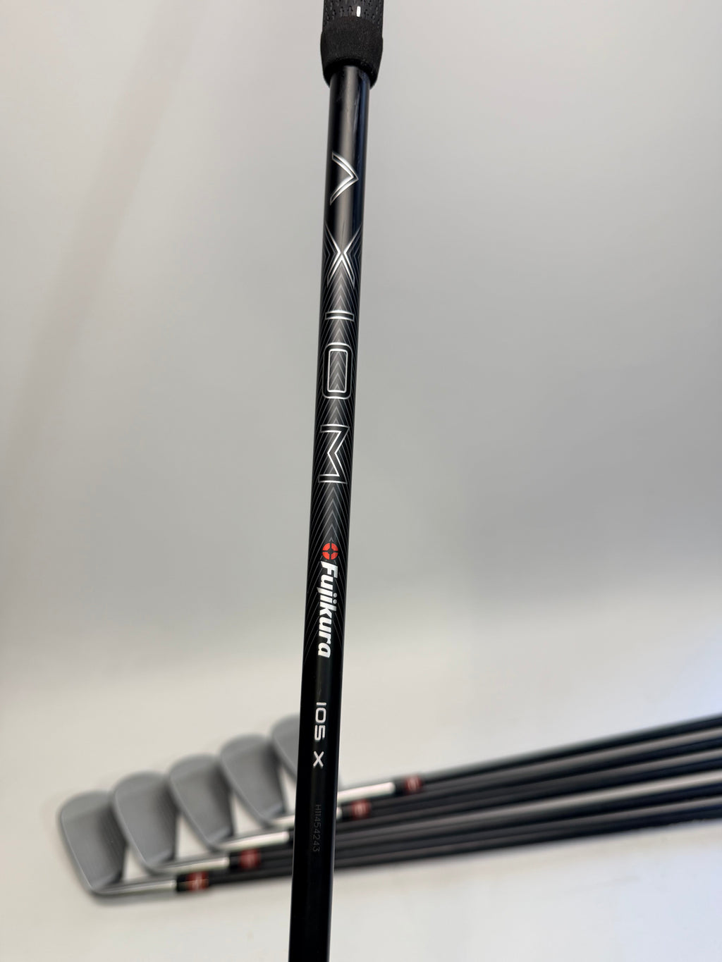 TaylorMade P770 Iron Set 5-PW RH Fujikura AXIOM 105 X VeloCore Graphite