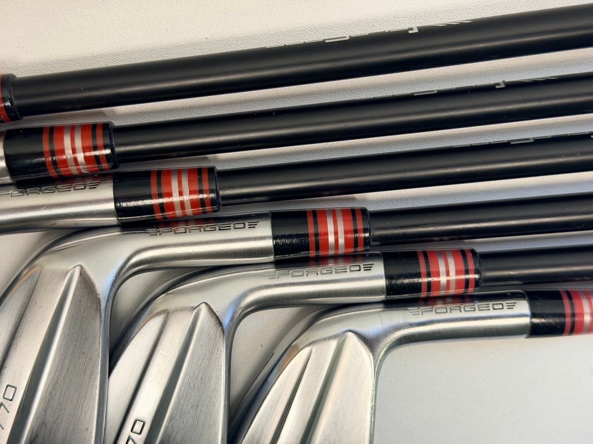 TaylorMade P770 Iron Set 5-PW RH Fujikura AXIOM 105 X VeloCore Graphite