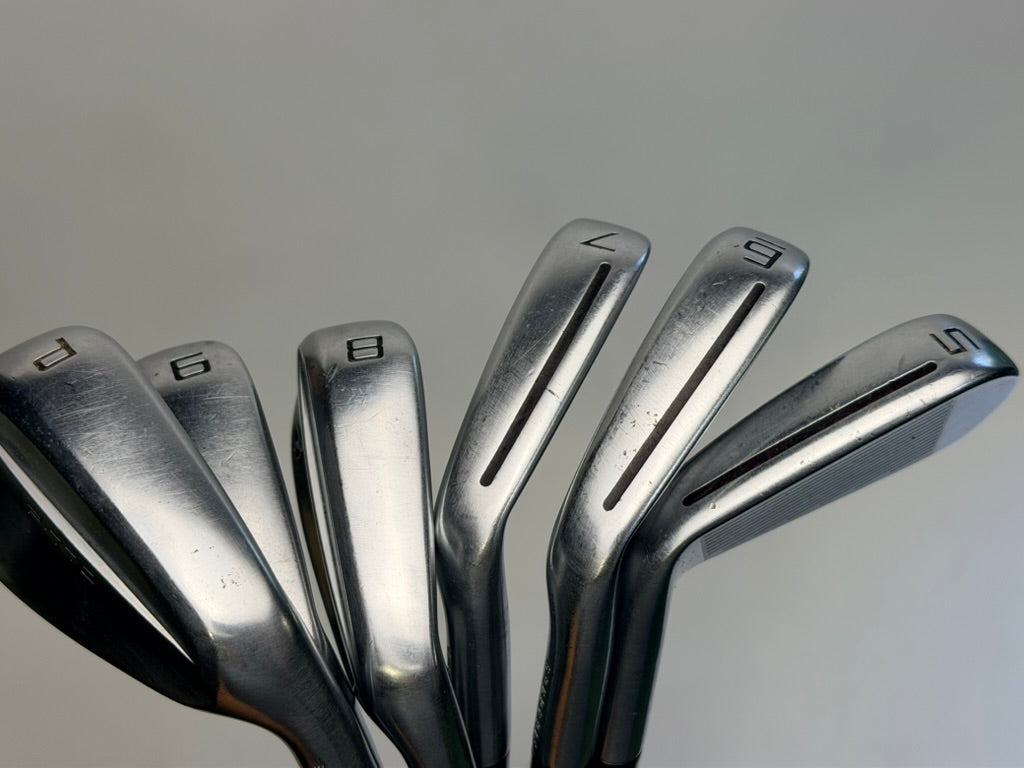 TaylorMade P770 Irons 5-PW RH DG 105 X100 Extra Stiff