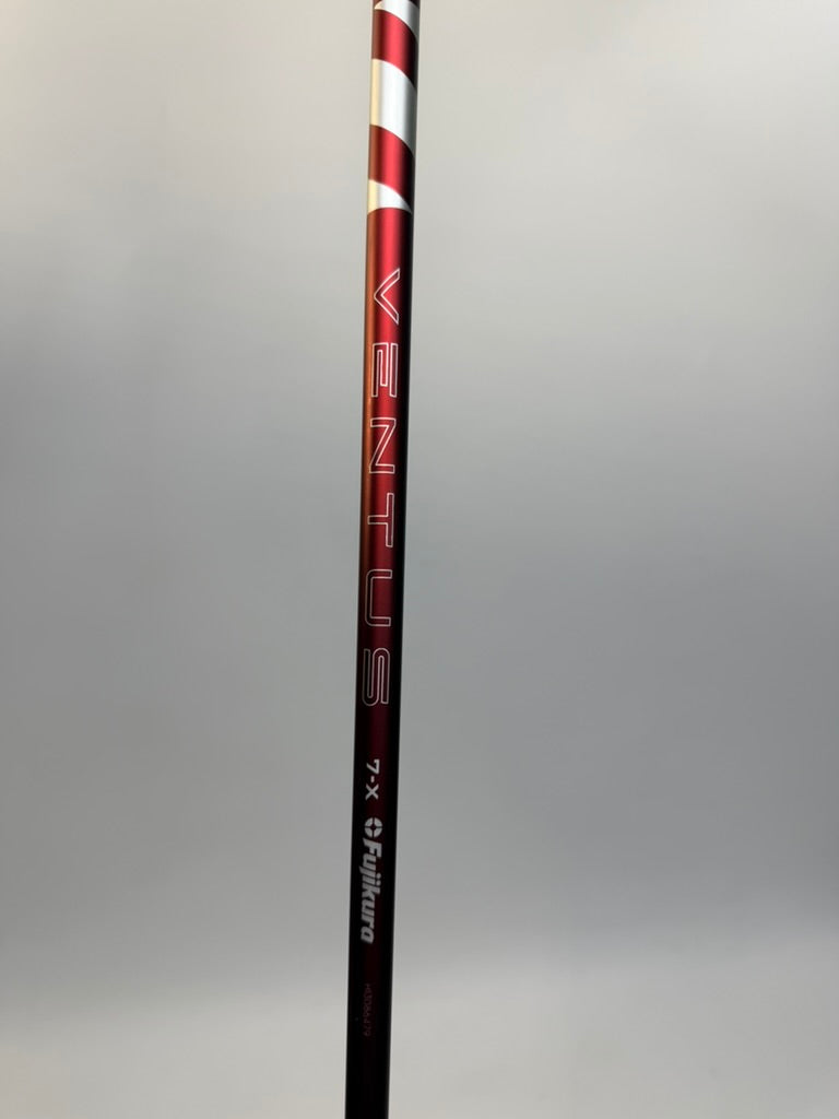 Callaway Quantum Mini Driver 13.5° RH Ventus Red 7-X VeloCore+ Extra Stiff